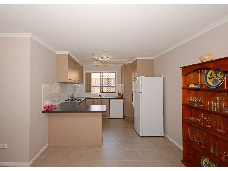 17 Alison Drive, Torquay QLD 4655