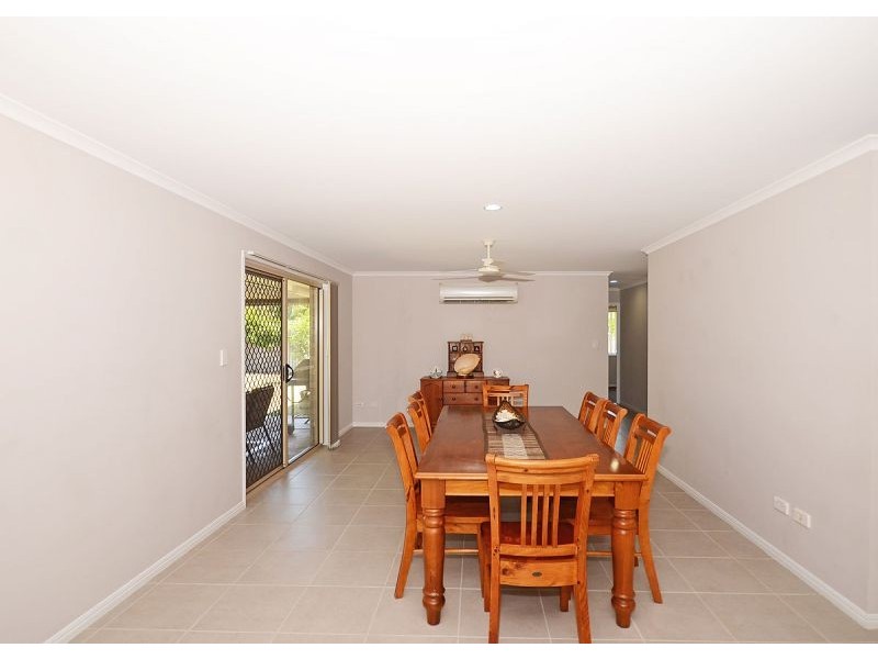 17 Alison Drive, Torquay QLD 4655