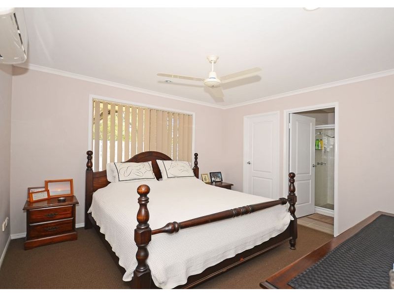 17 Alison Drive, Torquay QLD 4655