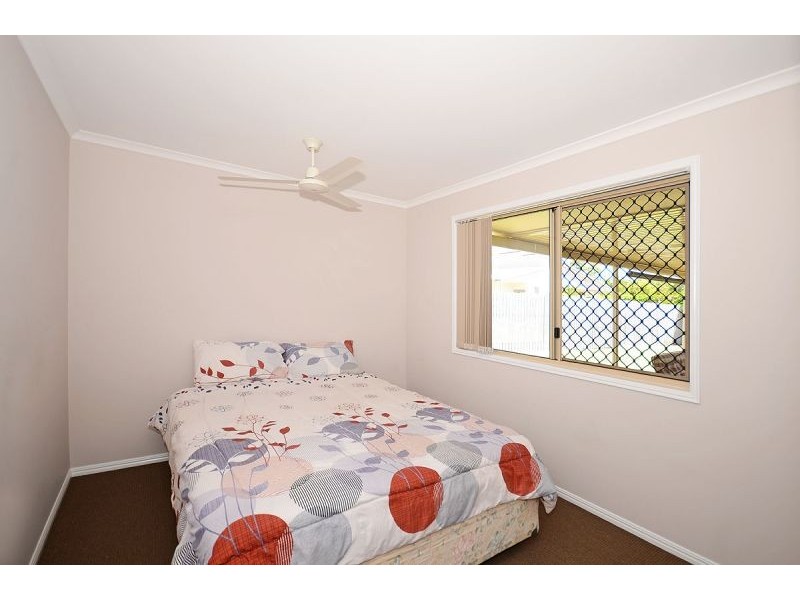 17 Alison Drive, Torquay QLD 4655