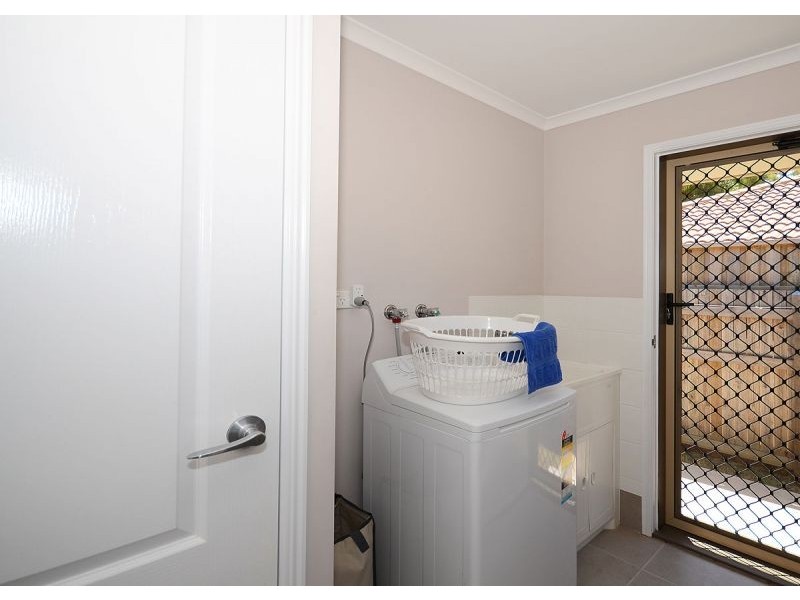 17 Alison Drive, Torquay QLD 4655