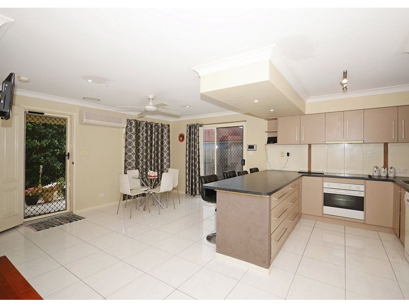 6 Burnett Court, Eli Waters QLD 4655