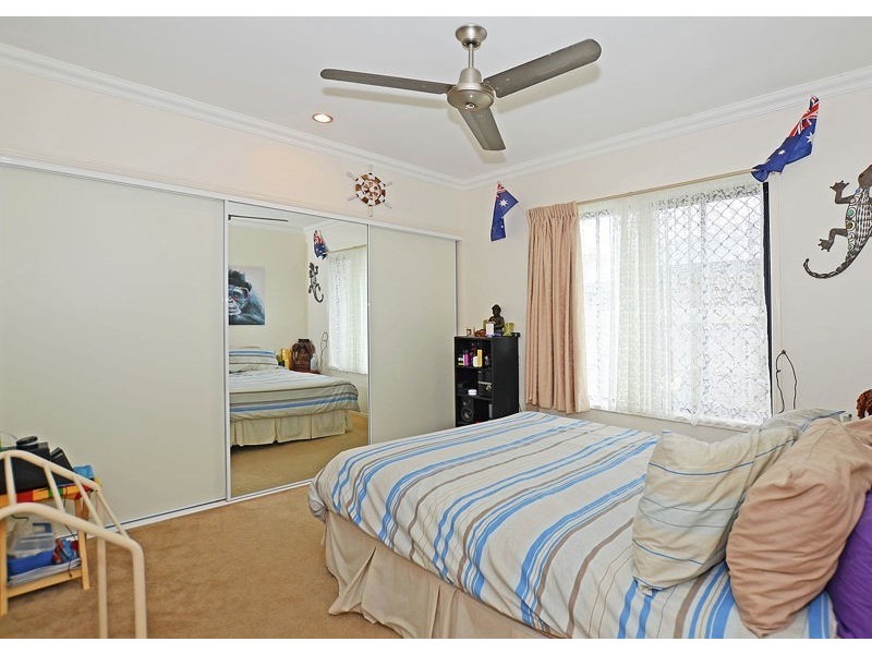 15 Colyton Street, Torquay QLD 4655