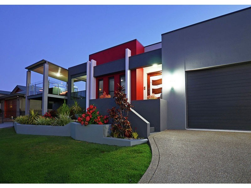 8 Pohlman Court, Scarness QLD 4655