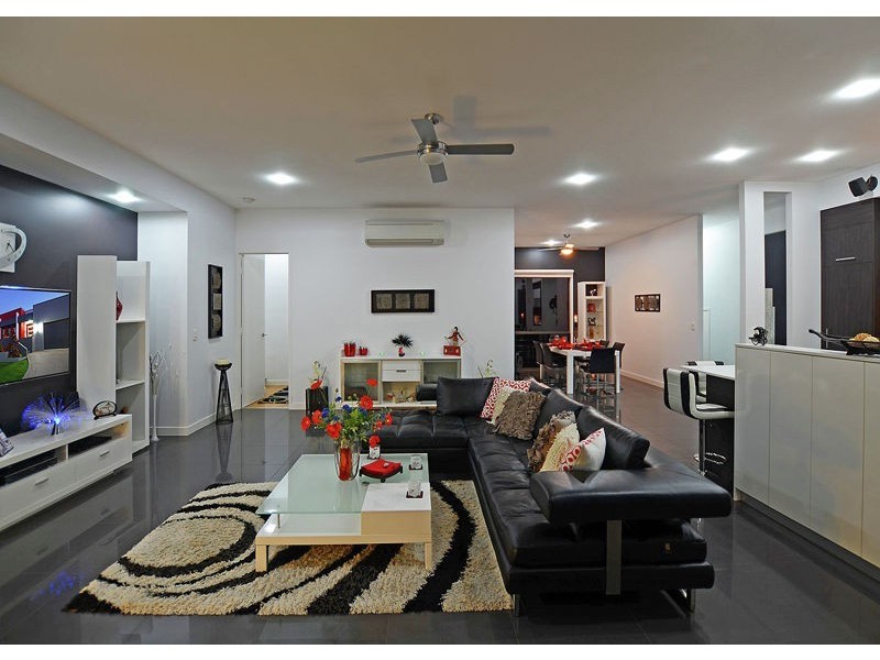 8 Pohlman Court, Scarness QLD 4655