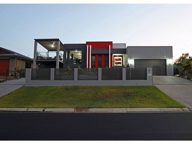 8 Pohlman Court, Scarness QLD 4655