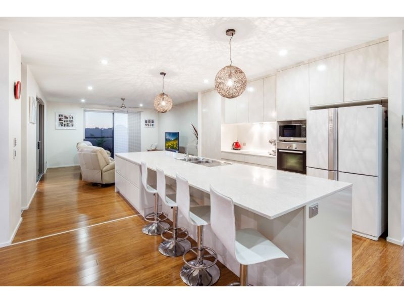 64 Royal Drive, Kawungan QLD 4655