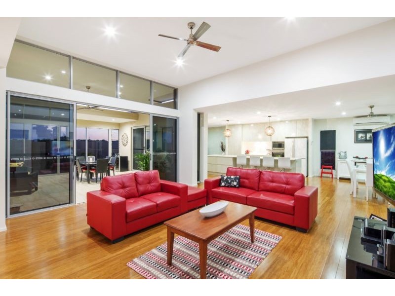 64 Royal Drive, Kawungan QLD 4655