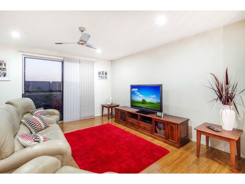 64 Royal Drive, Kawungan QLD 4655