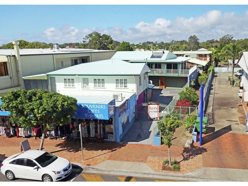 429 Esplanade, Torquay QLD 4655