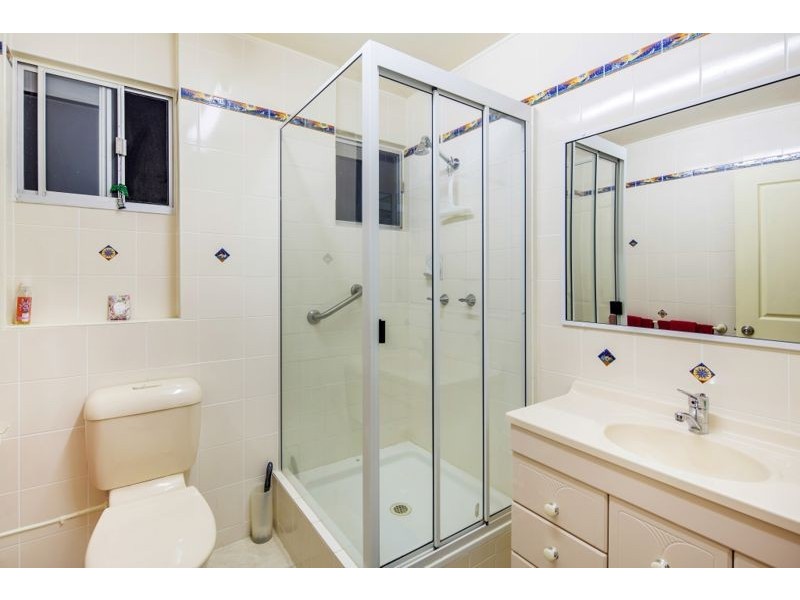 429 Esplanade, Torquay QLD 4655