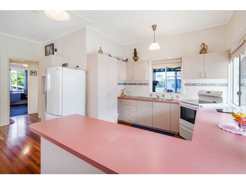 429 Esplanade, Torquay QLD 4655