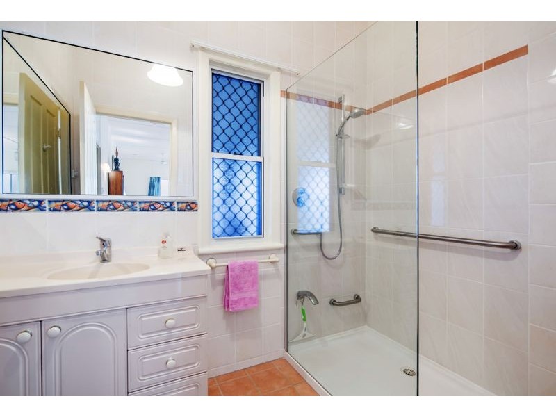 429 Esplanade, Torquay QLD 4655