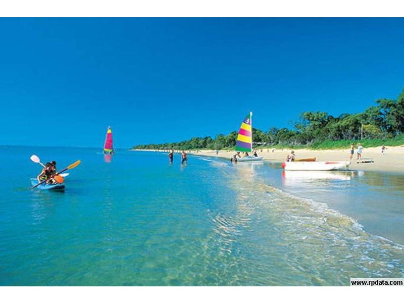 429 Esplanade, Torquay QLD 4655