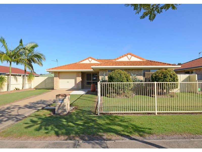 24 Wide Bay Drive, Eli Waters QLD 4655