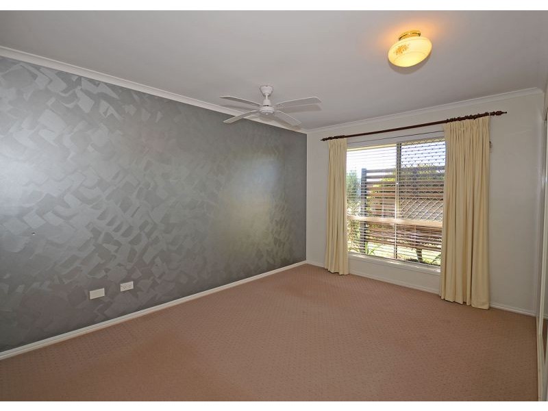 24 Wide Bay Drive, Eli Waters QLD 4655
