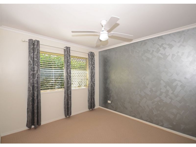 24 Wide Bay Drive, Eli Waters QLD 4655