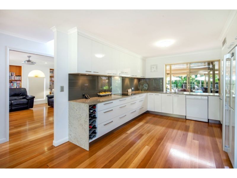 5 Flora Court, Dundowran Beach QLD 4655