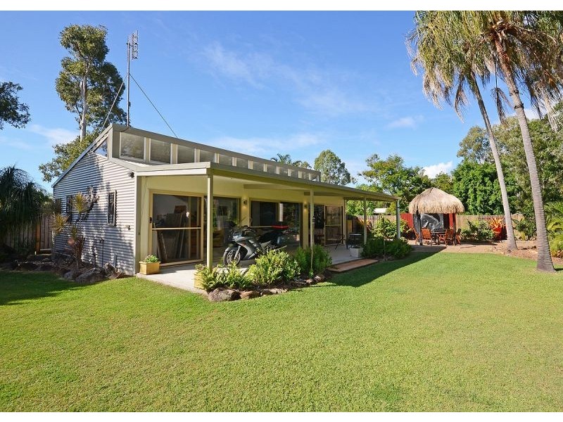 5 Flora Court, Dundowran Beach QLD 4655