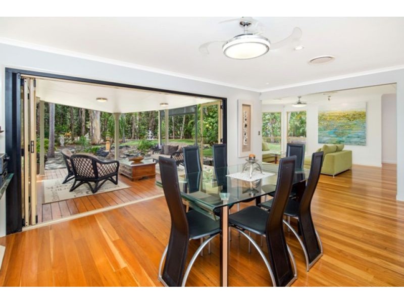 5 Flora Court, Dundowran Beach QLD 4655