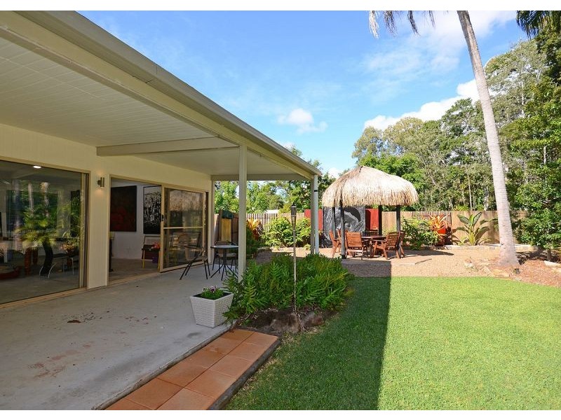5 Flora Court, Dundowran Beach QLD 4655