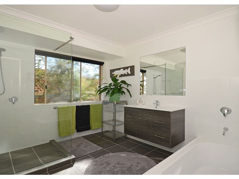 25 Koloi Street, Scarness QLD 4655