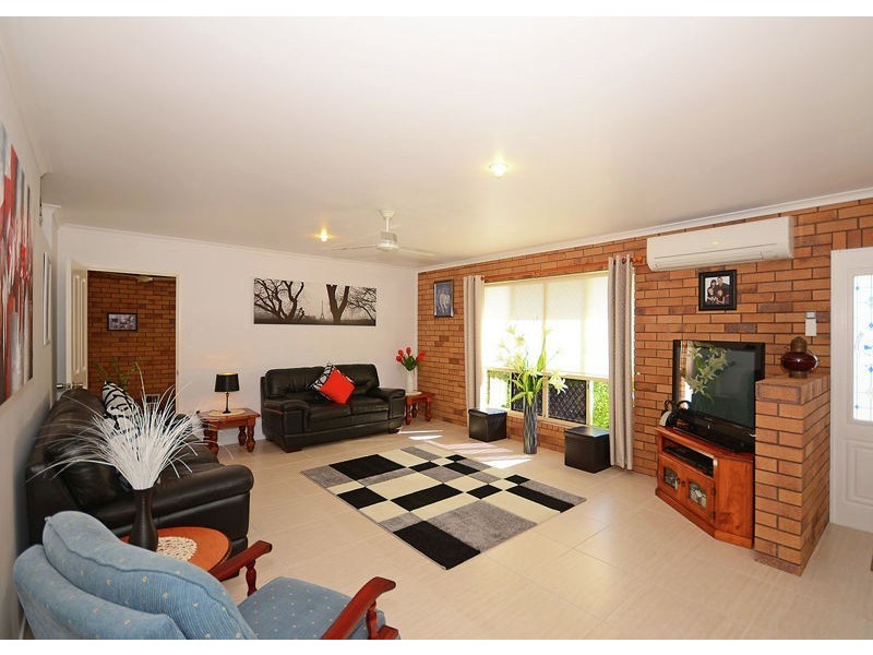 16 St Andrews Drive, Pialba QLD 4655
