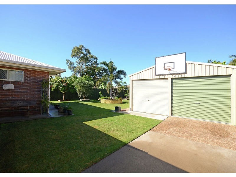 16 St Andrews Drive, Pialba QLD 4655