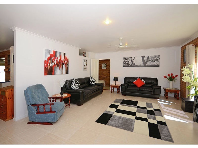 16 St Andrews Drive, Pialba QLD 4655