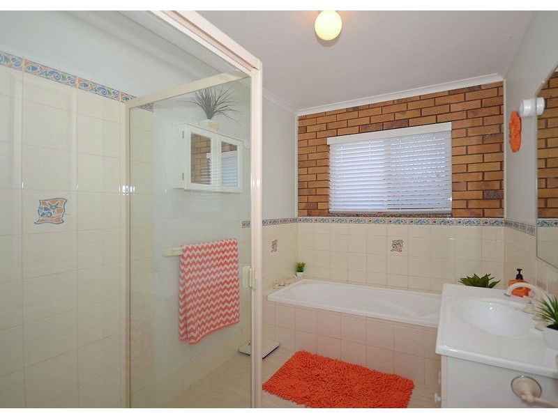 16 St Andrews Drive, Pialba QLD 4655