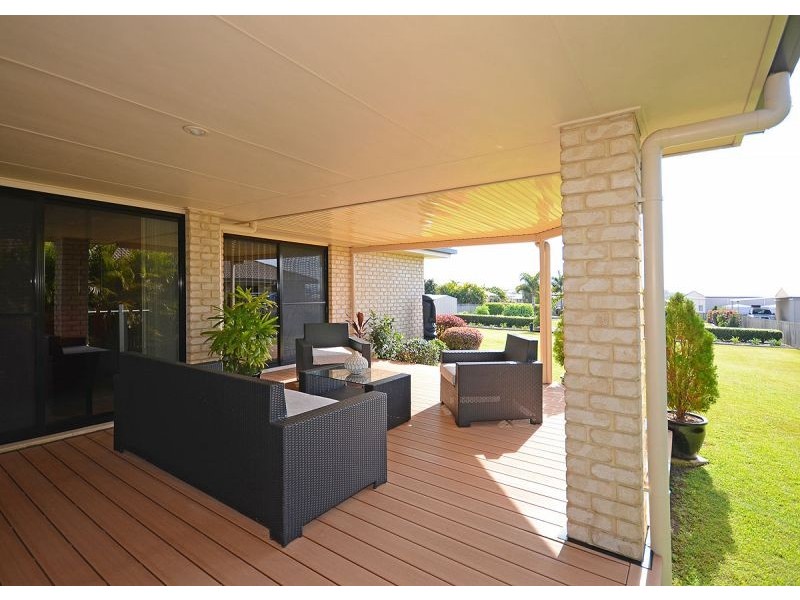 203 Cove Boulevard, River Heads QLD 4655