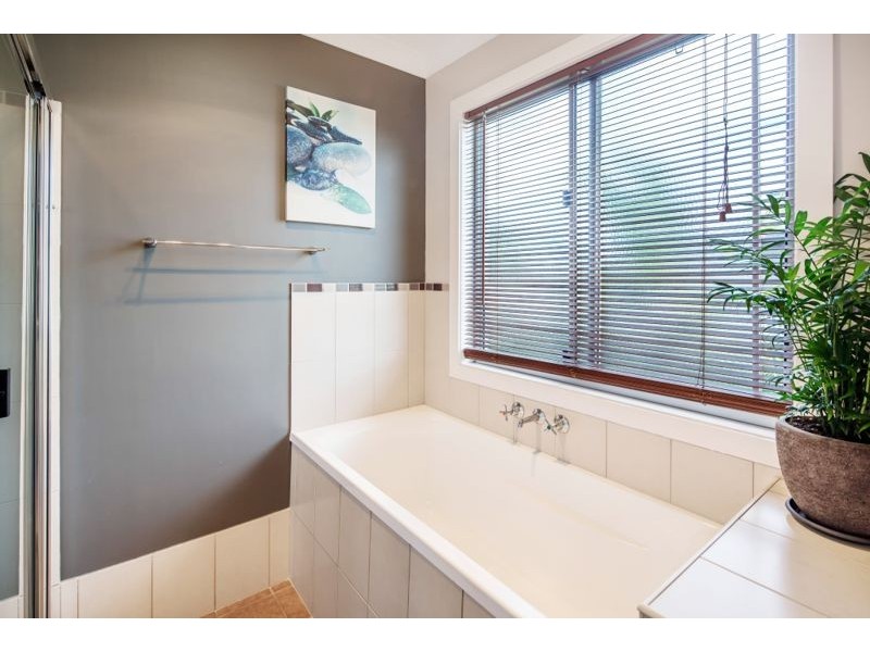 37 Miller Street, Urangan QLD 4655