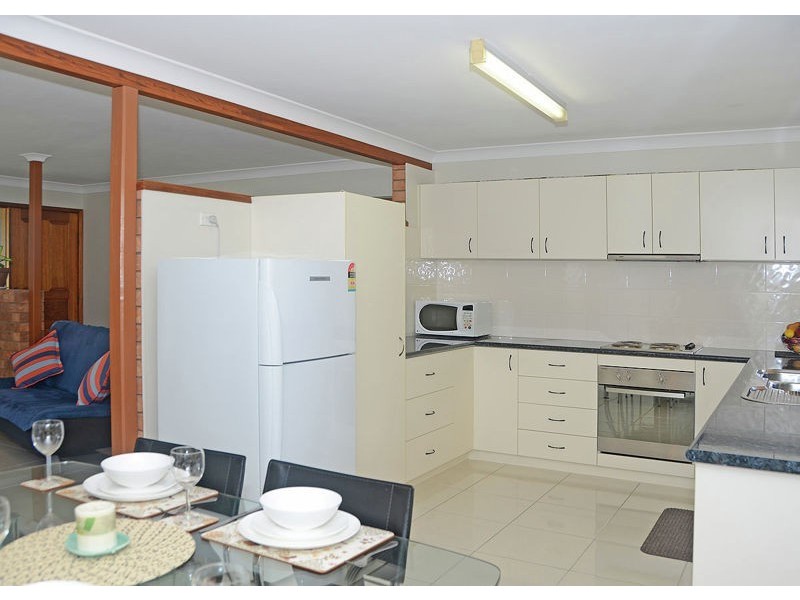 10 Hervey Street, Scarness QLD 4655