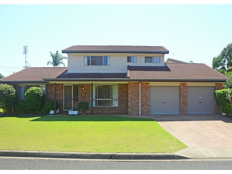 10 Hervey Street, Scarness QLD 4655