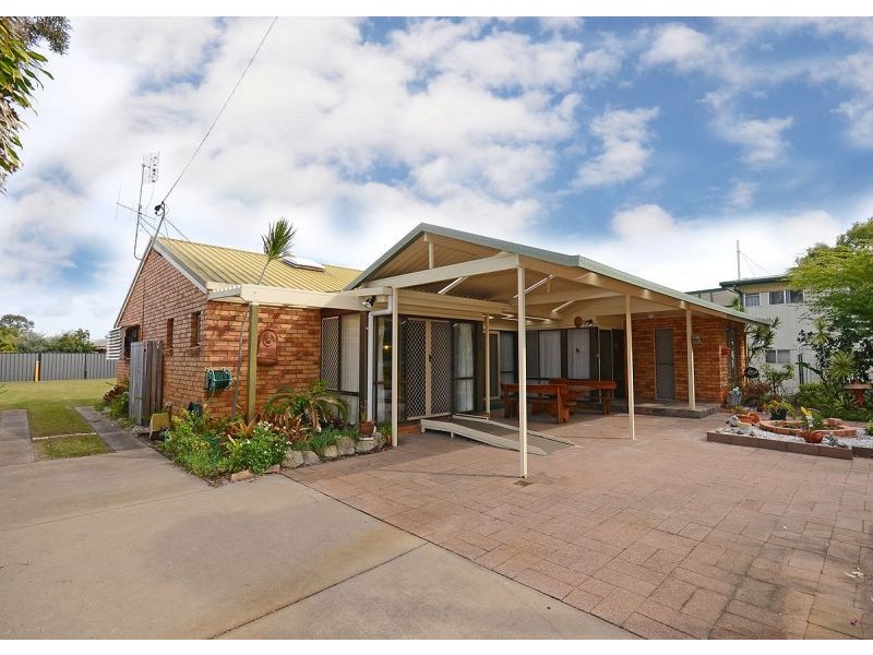 55 Cunningham Street, Urangan QLD 4655
