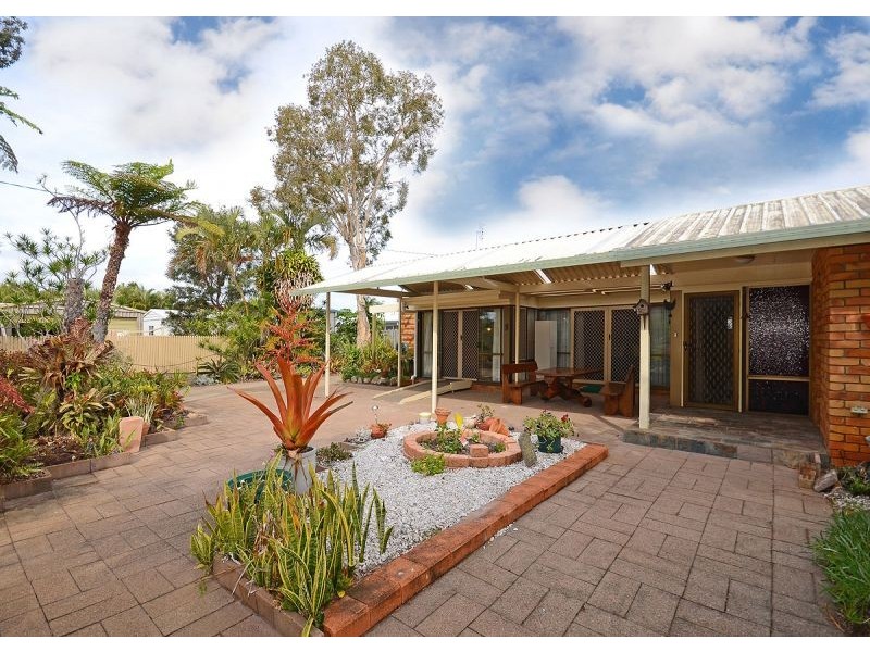 55 Cunningham Street, Urangan QLD 4655
