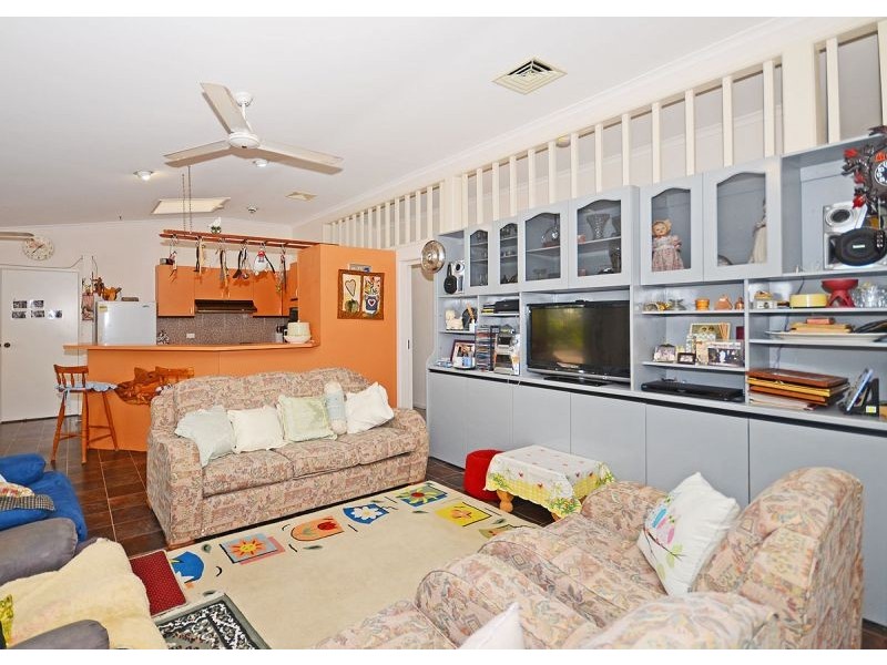 55 Cunningham Street, Urangan QLD 4655