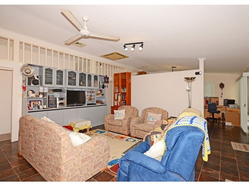55 Cunningham Street, Urangan QLD 4655