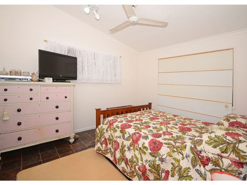 55 Cunningham Street, Urangan QLD 4655