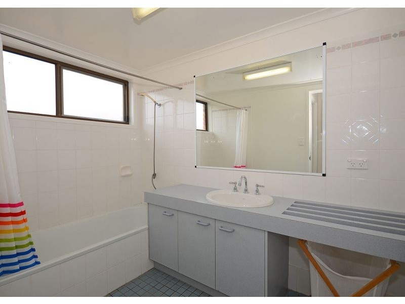 55 Cunningham Street, Urangan QLD 4655