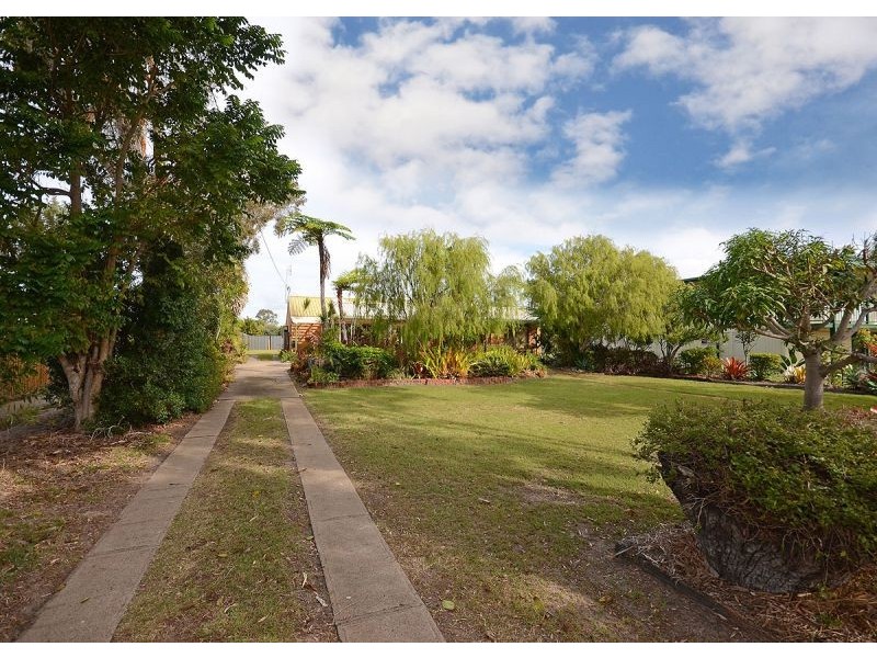 55 Cunningham Street, Urangan QLD 4655