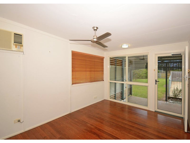 32 Neils Street, Pialba QLD 4655
