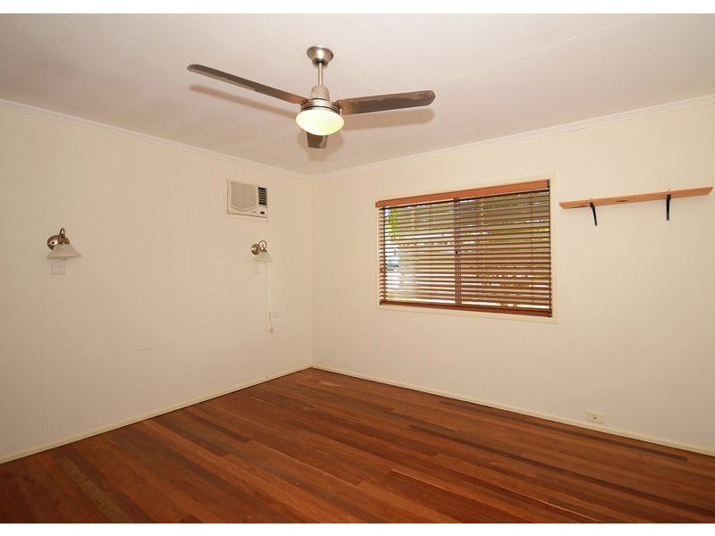 32 Neils Street, Pialba QLD 4655