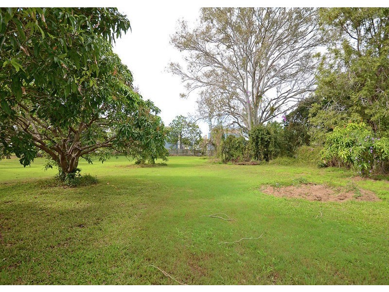 32 Neils Street, Pialba QLD 4655