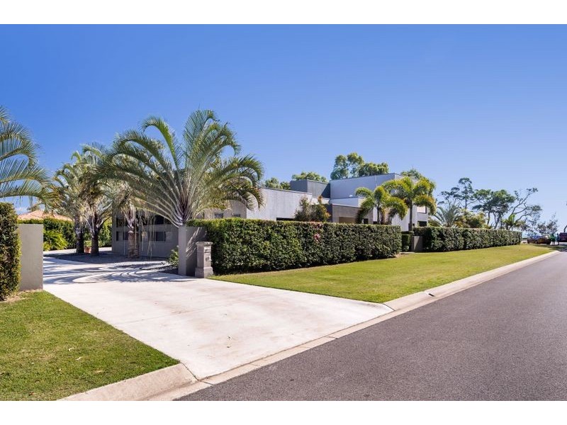1 Dundowran Beach Esplanade, Dundowran Beach QLD 4655