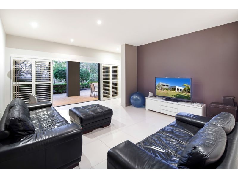 1 Dundowran Beach Esplanade, Dundowran Beach QLD 4655