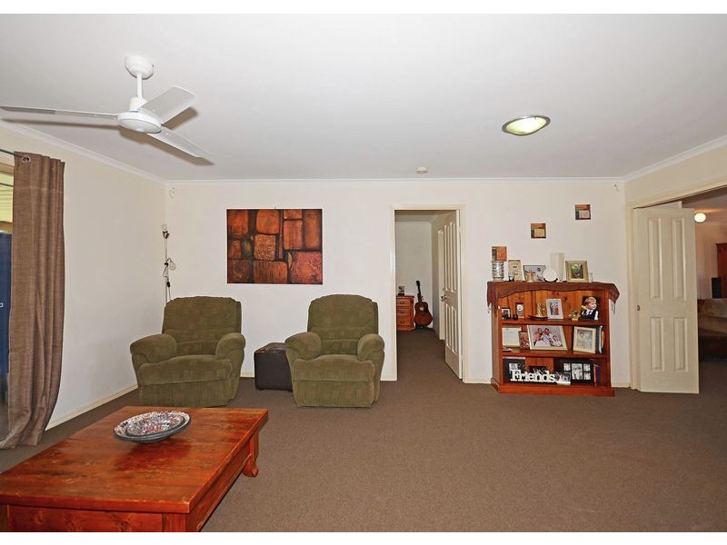 4 Merrilyn Court, Urangan QLD 4655
