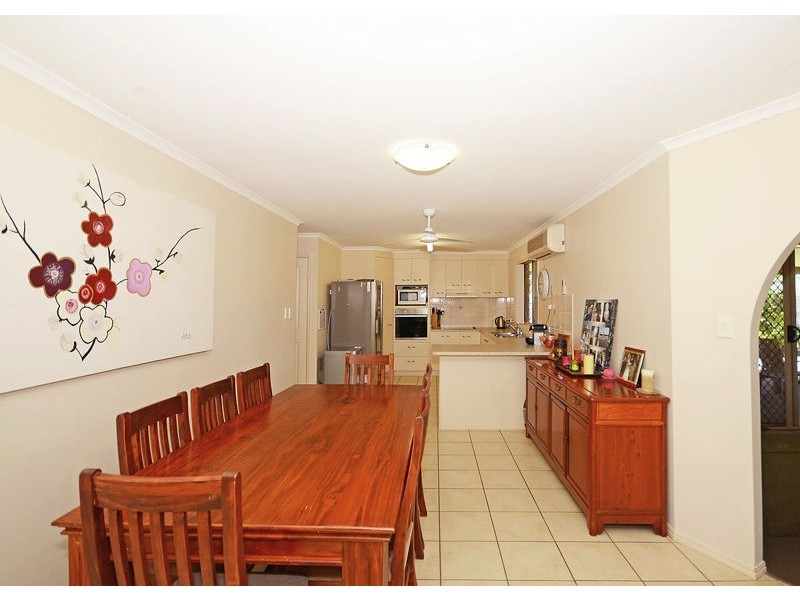 4 Merrilyn Court, Urangan QLD 4655