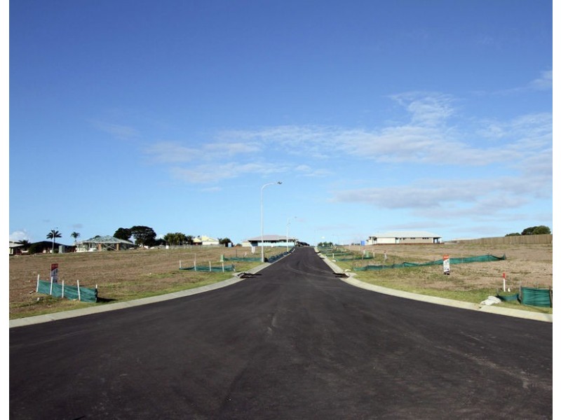 14 ( Lot 29 ) Lachlan Court, Kawungan QLD 4655