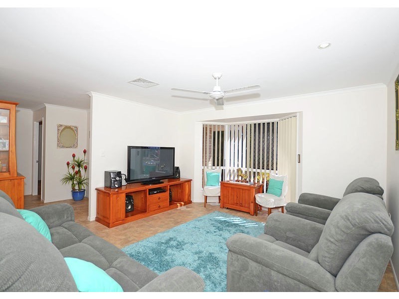 54 Kookaburra Drive, Eli Waters QLD 4655